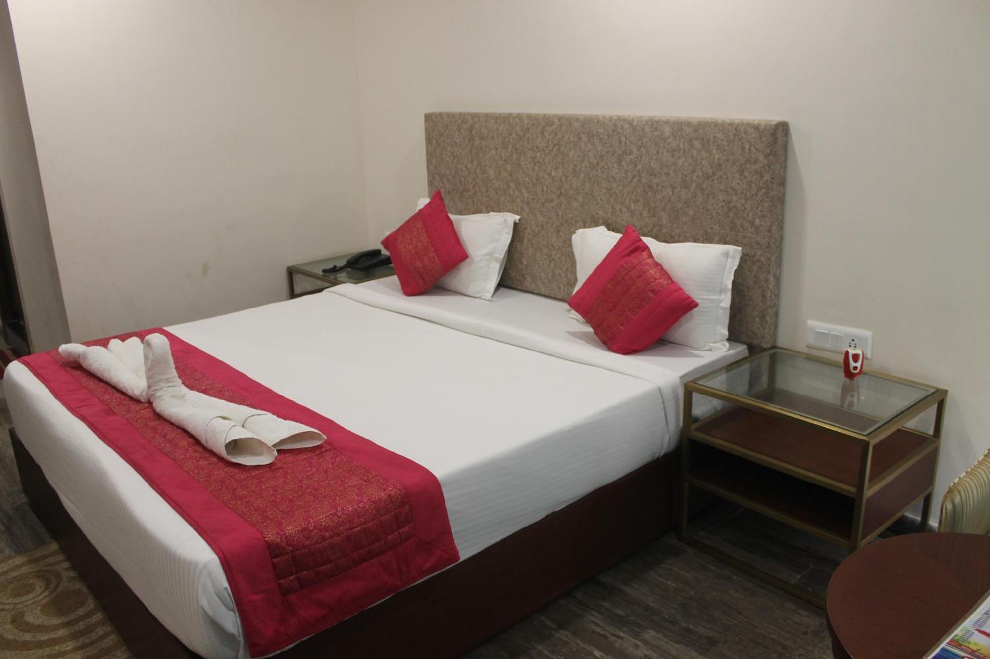Hotel Sea N Sand - Berries Group Digha  Bagian luar foto